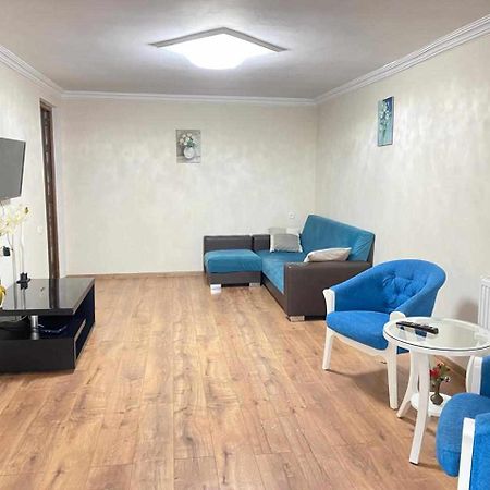 Freedom Square Apartment Tbilisi Ngoại thất bức ảnh