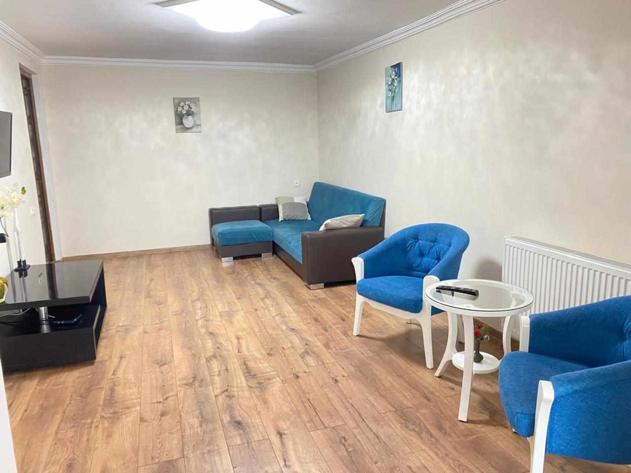 Freedom Square Apartment Tbilisi Ngoại thất bức ảnh